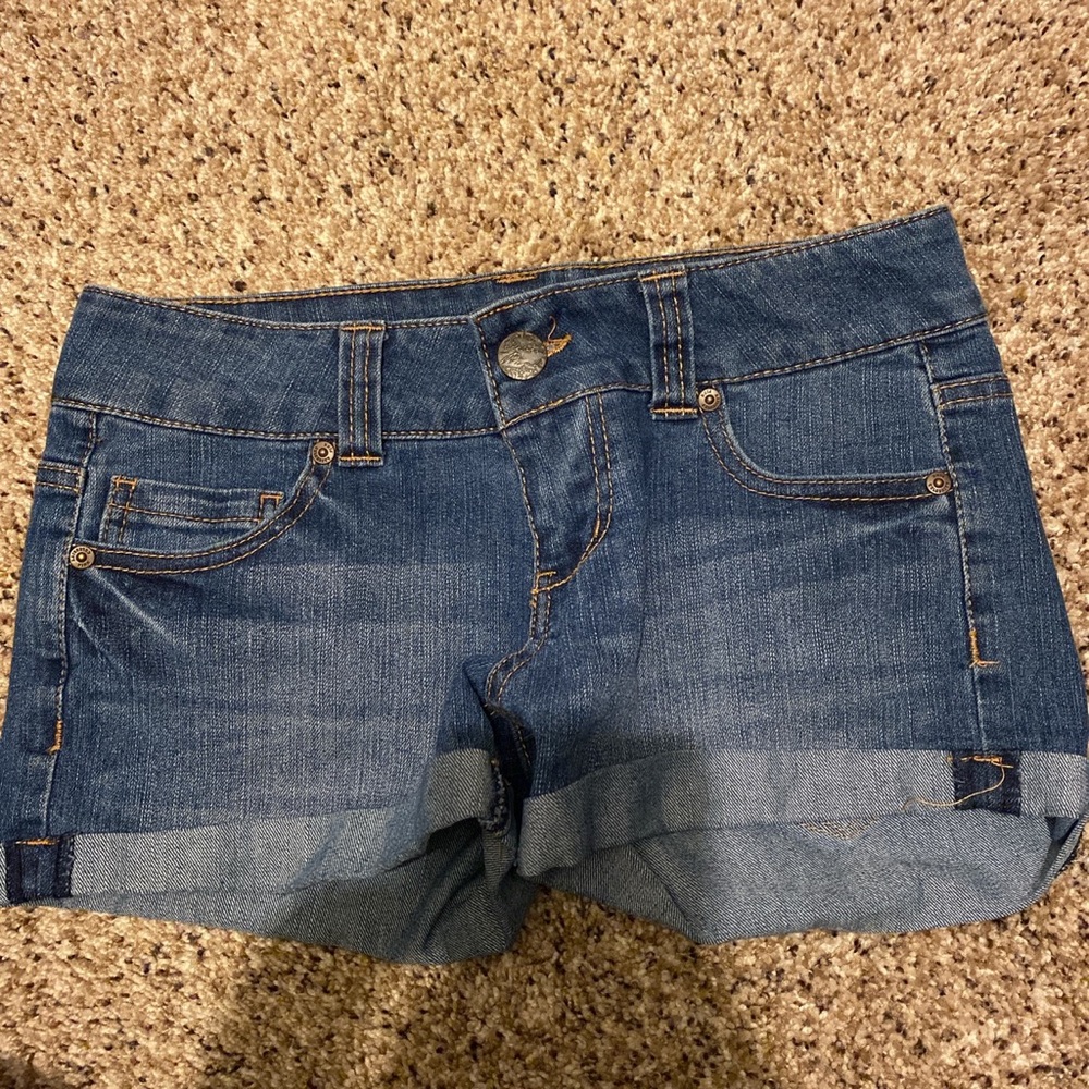 celebrity pink jean shorts